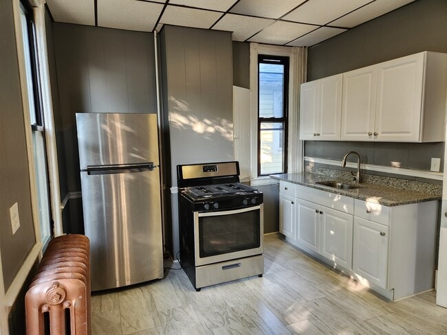 Kitchen 1st Fllor - 2201 15th St