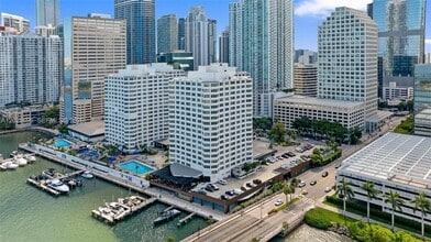 Building Photo - 801 Brickell Bay Dr