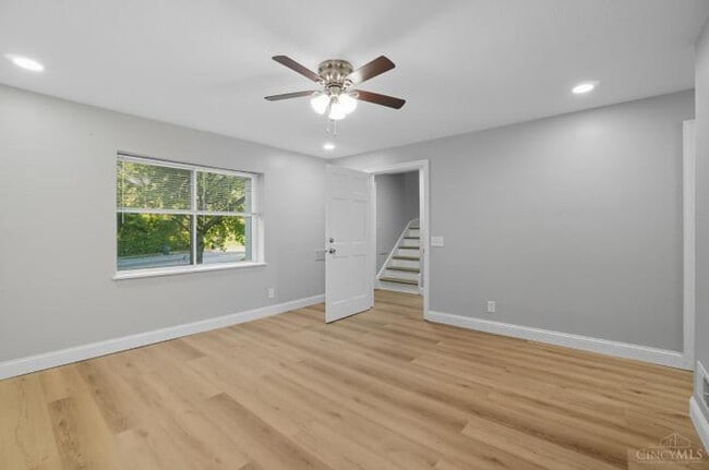 Foto del edificio - 5716 Hamilton Ave