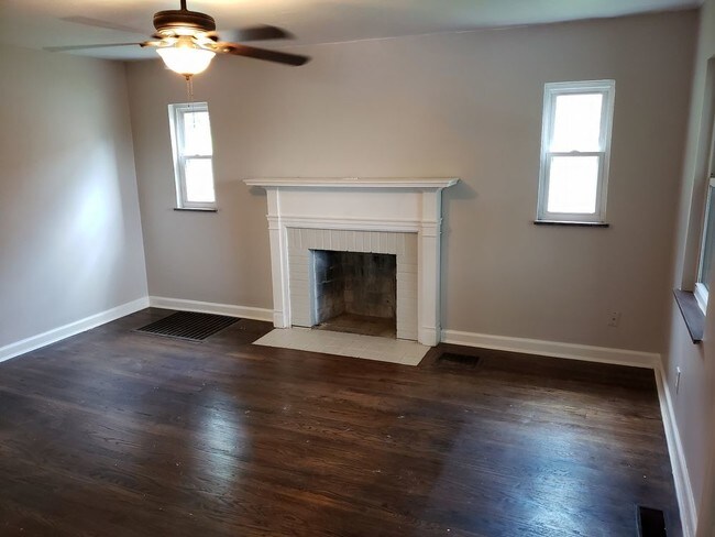 Building Photo - 6036 Lockard Ave