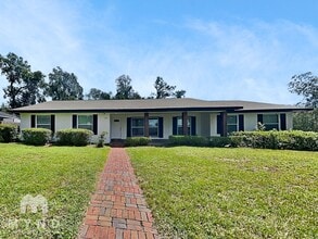 Building Photo - 1519 Stormway Ct
