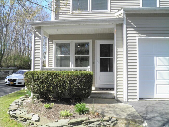 Building Photo - 20 Sea Ct Ln