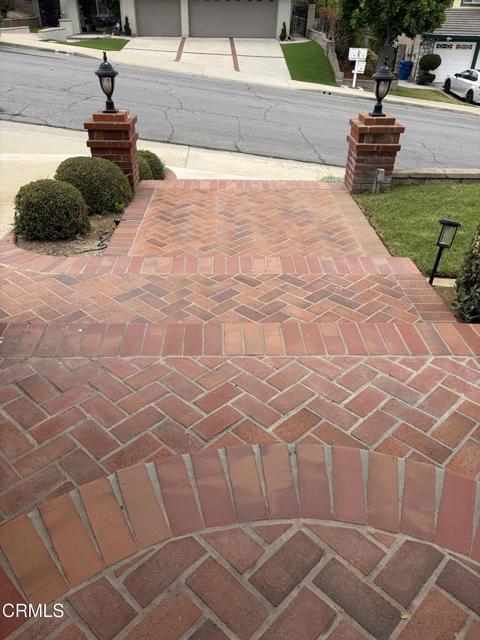 Building Photo - 1659 S Lost Trail Dr