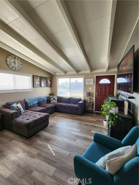 Foto del edificio - 833 N Lilac Ave