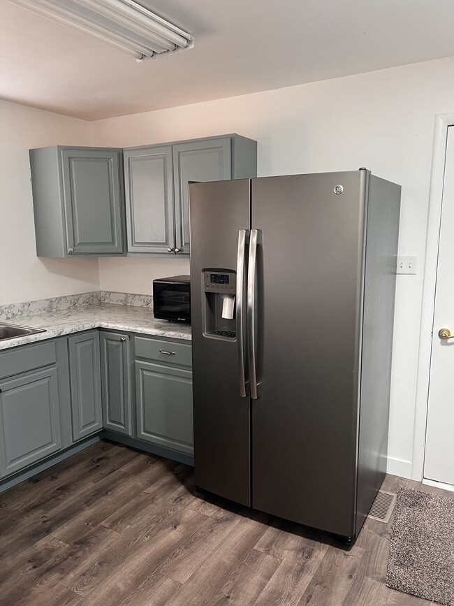 Building Photo - 356 S 600 W