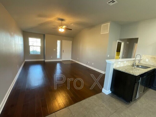 Foto del edificio - 2824 Jefferson Ave