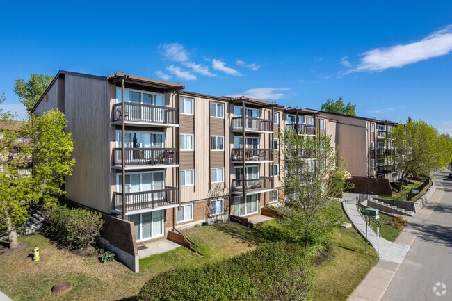 Building Photo - Hays Farm