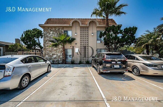 Building Photo - 4620 Hawley Blvd