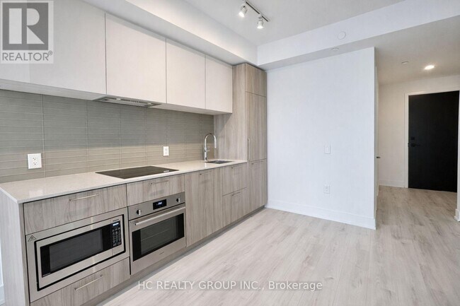 Building Photo - 36 Olive Ave