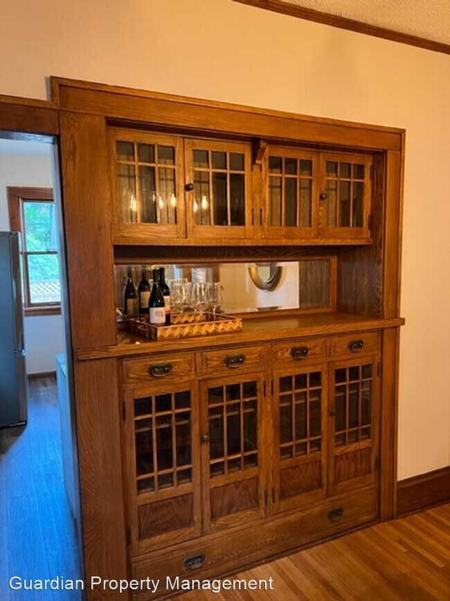 Building Photo - 3 br, 2 bath House - 62 Pascal St S