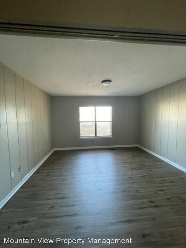 Foto del edificio - 3 br, 1 bath House - 2122 Hamill Rd