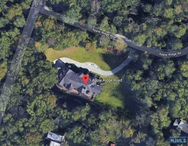 Primary Photo - 1 Apple Ridge Rd