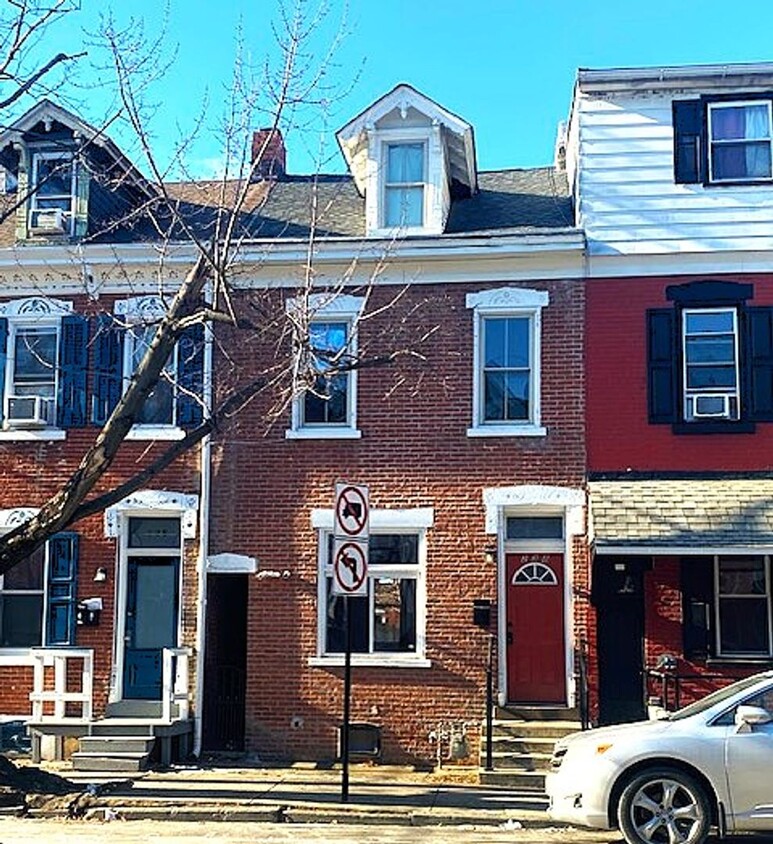 Primary Photo - BEAUTIFULLY RENOVATED TOWNHOME IN ALLENTOW...