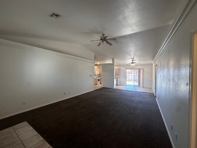 Foto del edificio - 4 Bedroom 2 Bathroom Home