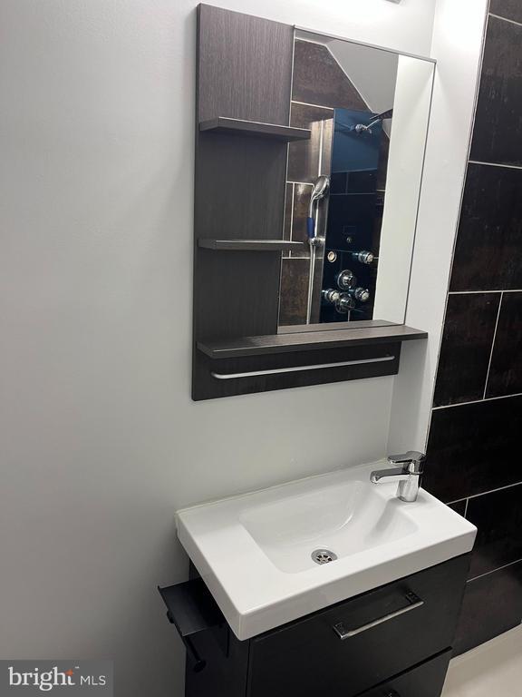 Foto del edificio - 1808 Cedarwood Ct