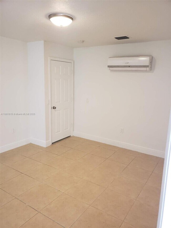 Foto del edificio - 12426 SW 209th St