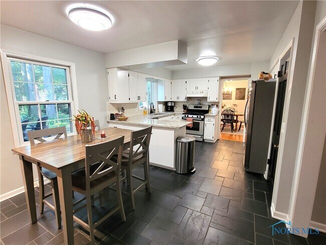 Building Photo - 4625 Breckenridge Dr