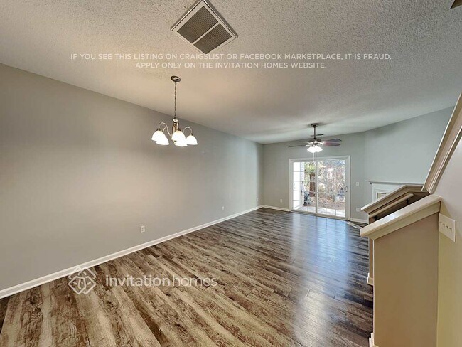 Foto del edificio - 8028 Stoneham Ct