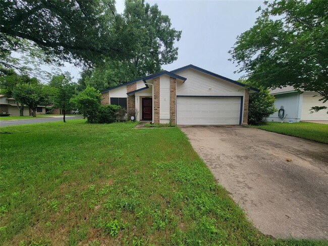 Building Photo - 5811 Shreveport Dr