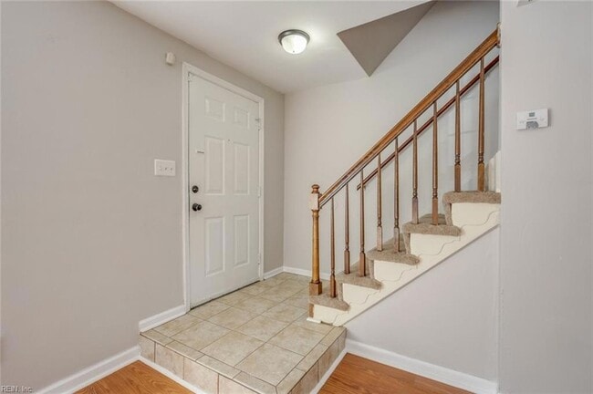 Building Photo - 436 Peregrine St