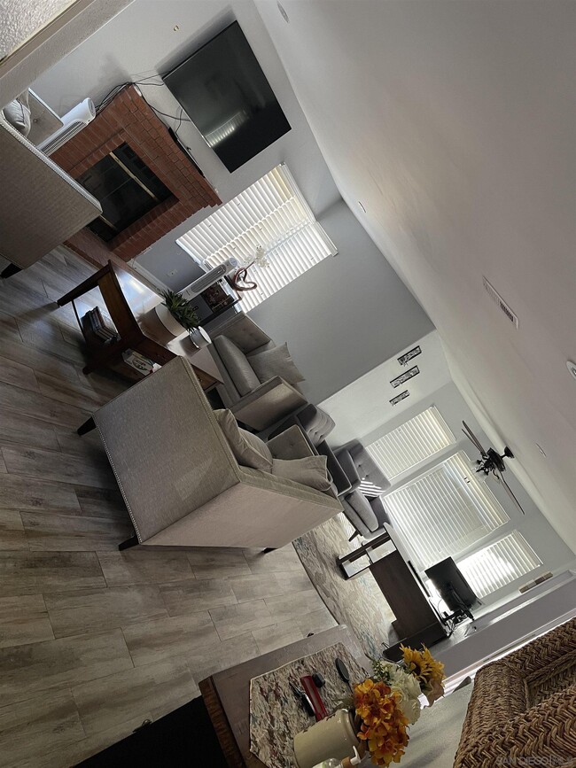 Building Photo - 2296 Manzana Way