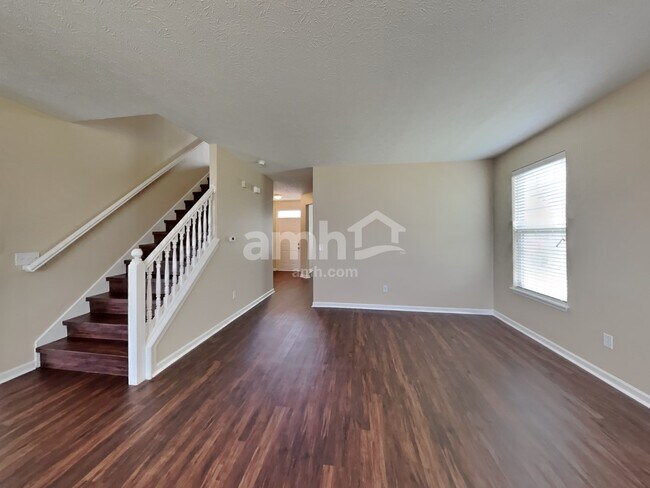 Building Photo - 10546 Hunter Crossing Boulevard