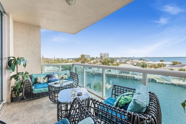 Photo - 2650 Lake Shore Dr Apartment