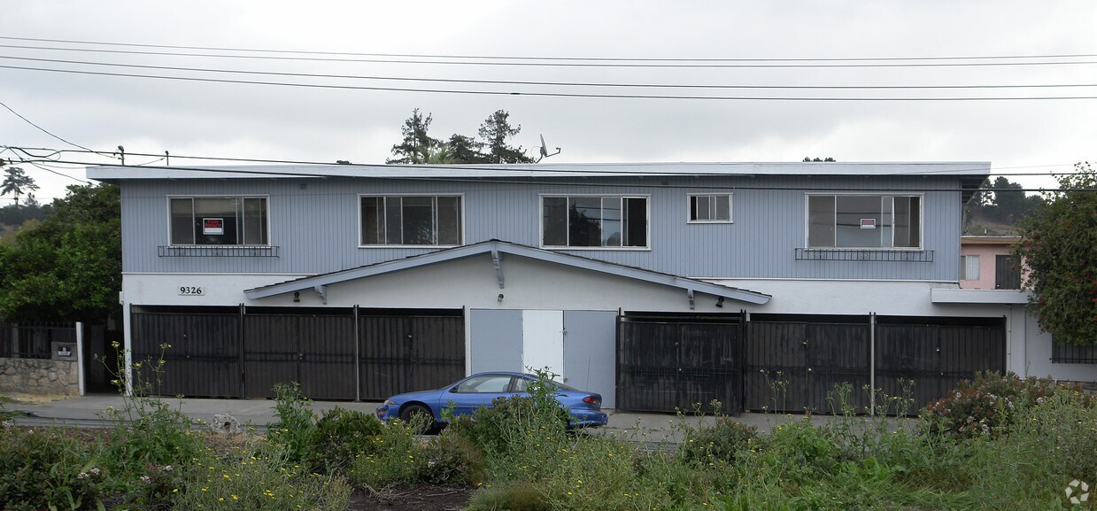 Primary Photo - 9326 Bancroft Ave