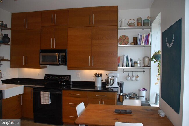 Foto del edificio - 1325 13th St NW