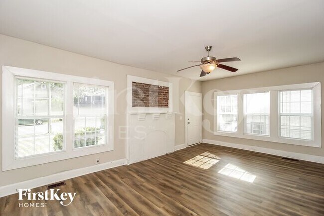 Foto del edificio - 1387 Beecher St SW