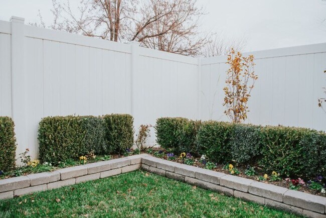 Foto del edificio - 3 Bed 2.5 Bath in Orem