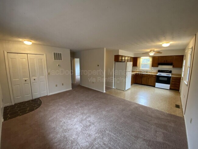 Foto del edificio - 8442 Indiantown Rd