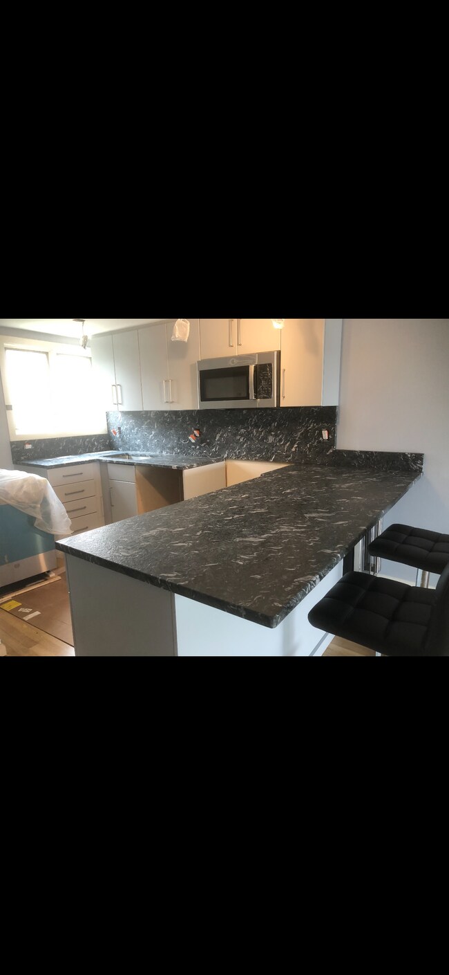 Building Photo - 5 Independence Way