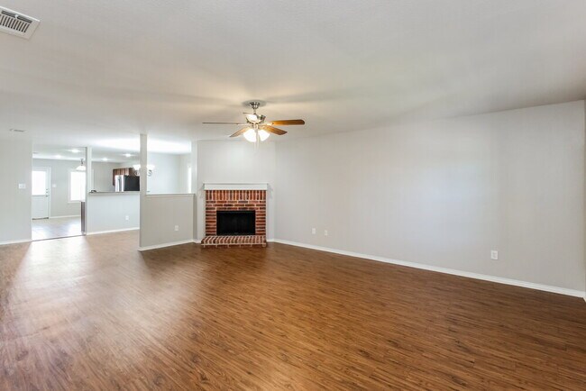 Foto del edificio - 314 Coneflower Dr