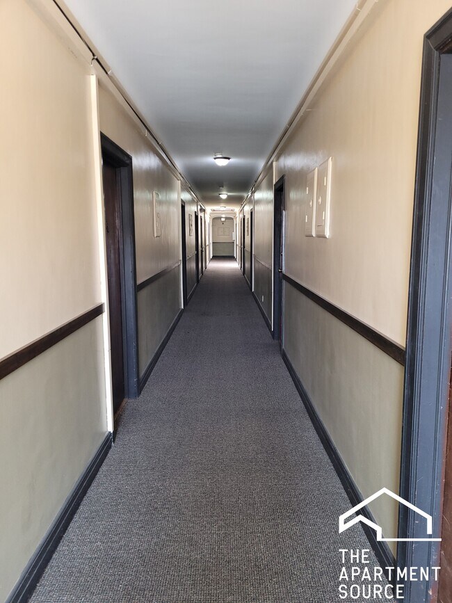 Foto del edificio - 948 W Cuyler Ave