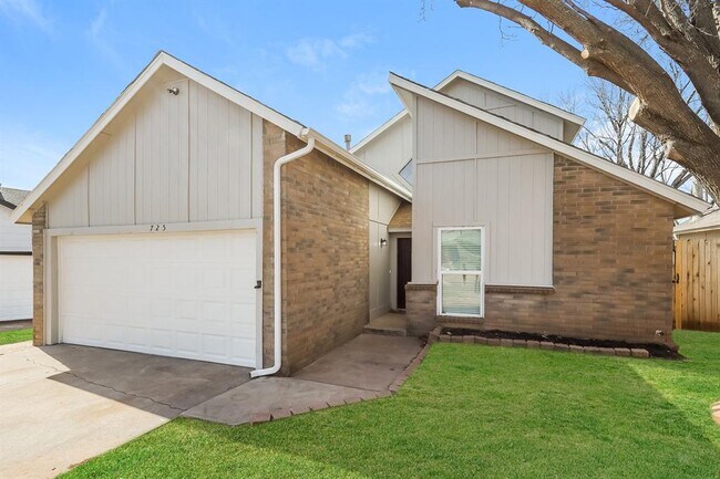 Building Photo - 725 Lapwing Rd