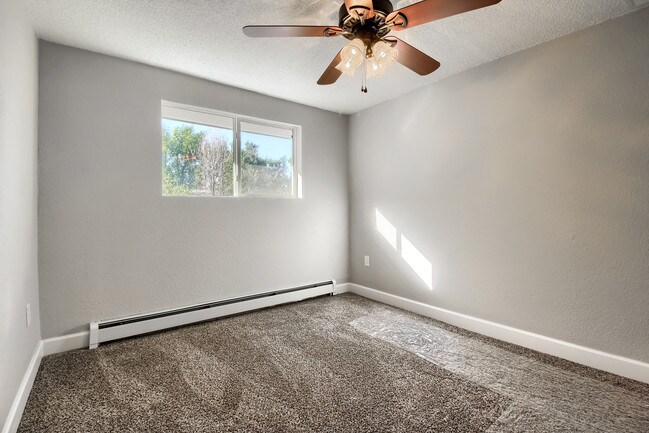 Bedroom - 4812 W 8th Ave