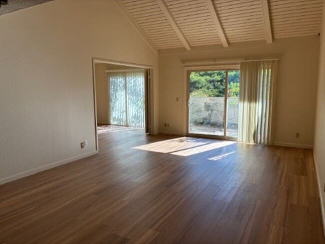 Building Photo - 6057 Montgomery Bend