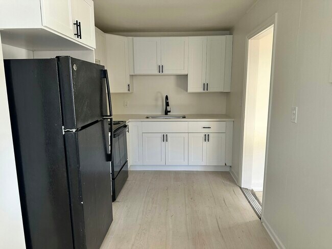 Foto del edificio - 1232 N Moline St