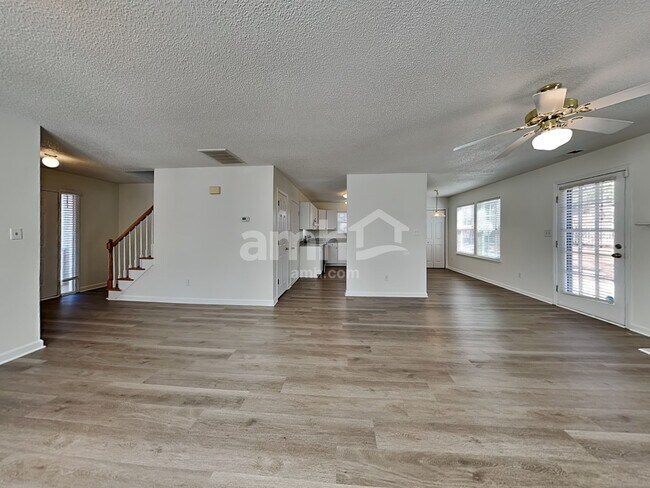 Foto del edificio - 1217 Ventura Springs Ct