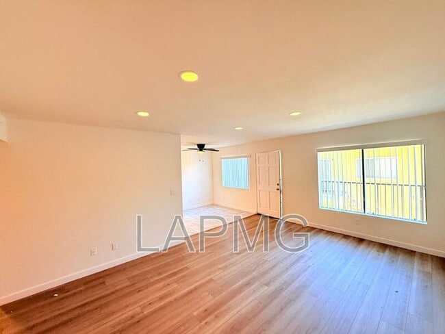 Building Photo - 5233 Cartwright Ave