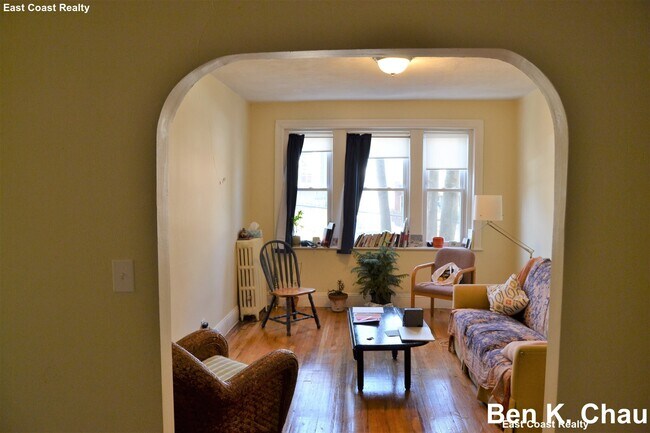 Foto del edificio - 45 Chestnut Hill Ave