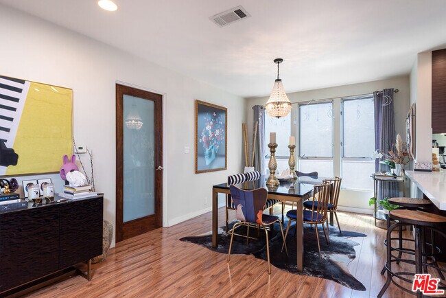 Foto del edificio - 1620 Malcolm Ave