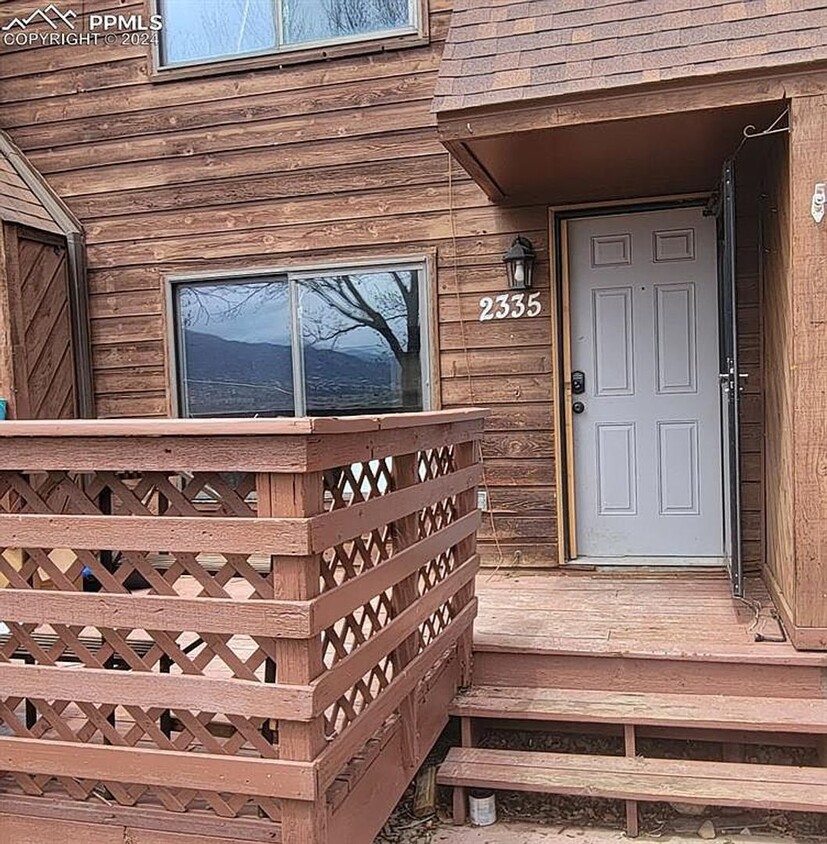 Foto principal - Beautiful West Side Condo