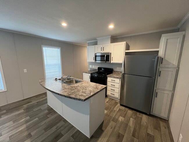 Building Photo - 38058 Pardo Dr
