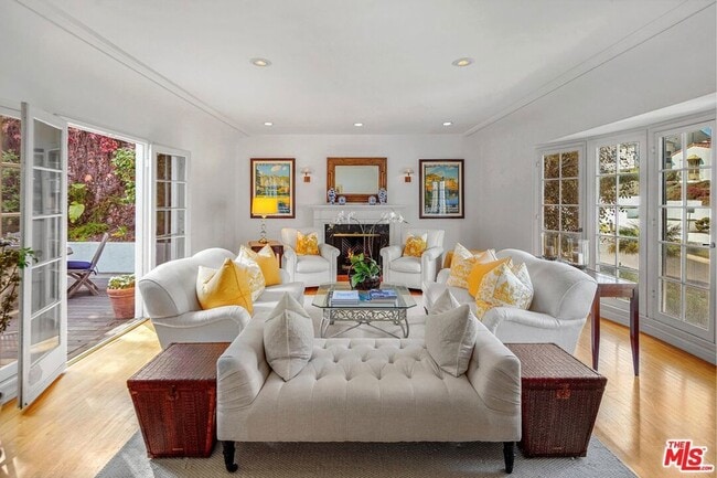 Photo - 10614 Le Conte Ave House