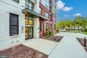 Building Photo - 100 St Ives Pl Building Photo - 100 St Ives Pl