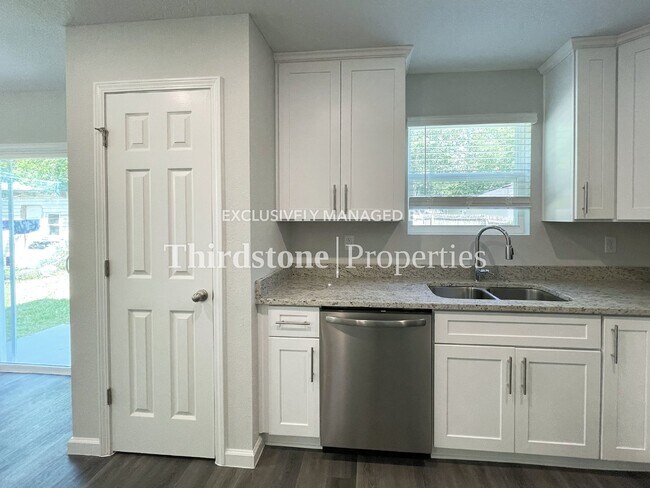 Building Photo - 4533 CAMBRIA Street, Jacksonville, FL 32207