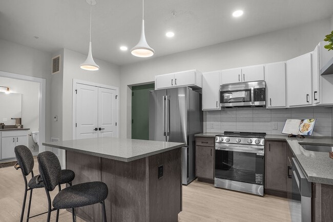 Kitchen - The Hendrey