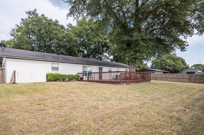 Building Photo - 13338 County Rd 2175